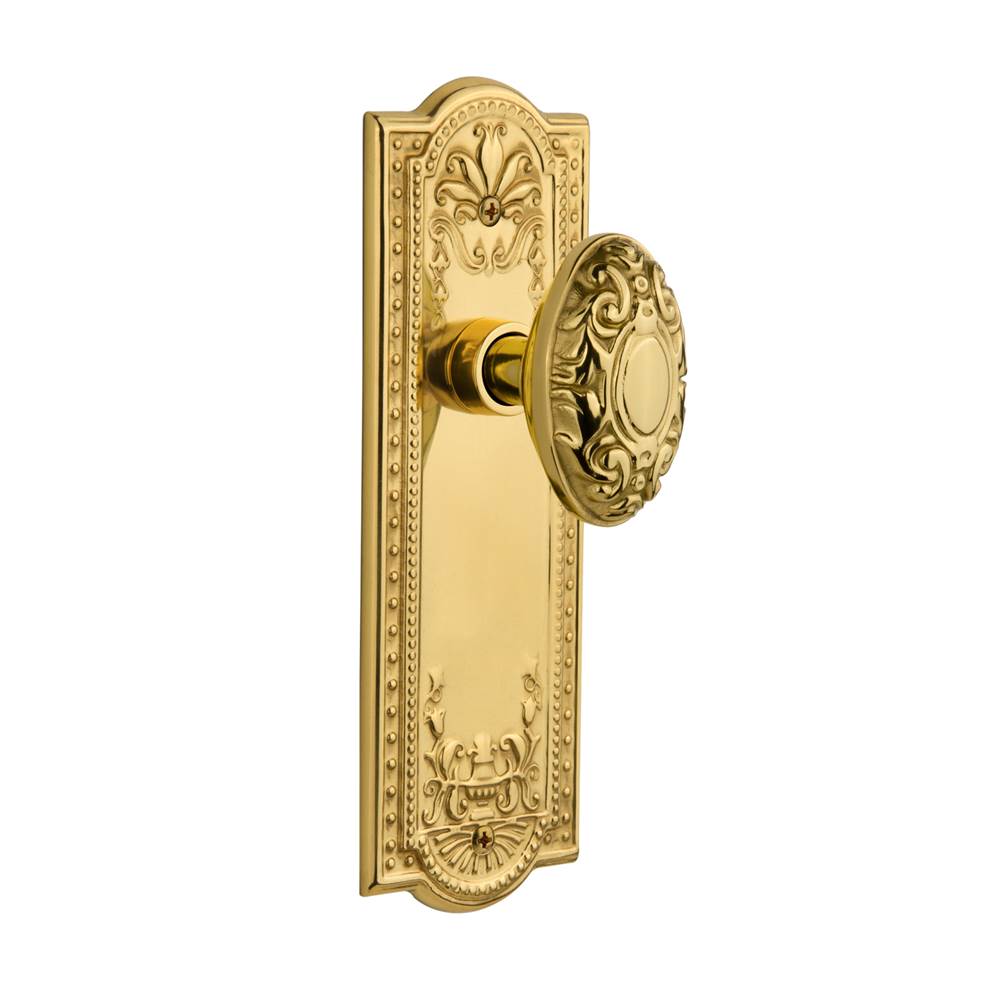 Russell HardwareNostalgic WarehouseNostalgic Warehouse Meadows Plate Privacy Victorian Door Knob in Unlacquered Brass