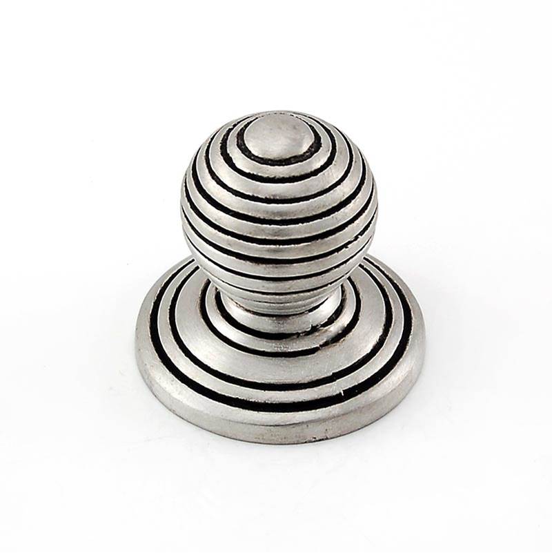 Vicenza Designs  Knobs item K1105-AN